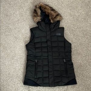 North face vest with hood, like new condition!